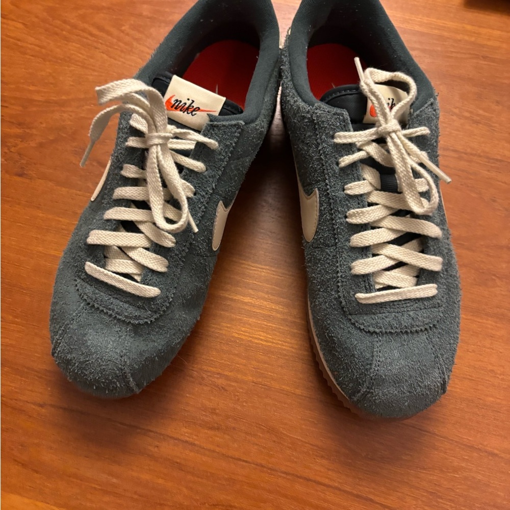 Nike Green Suede Cortez Sneakers - Picture 2 of 8